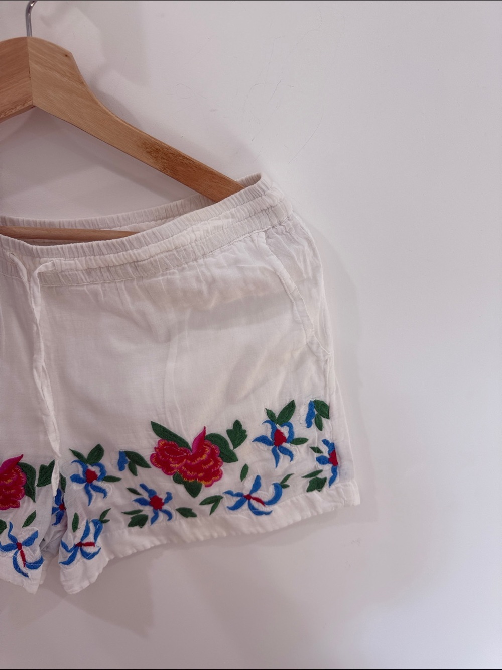 RAGA White Embroidered Floral Lounge Shorts